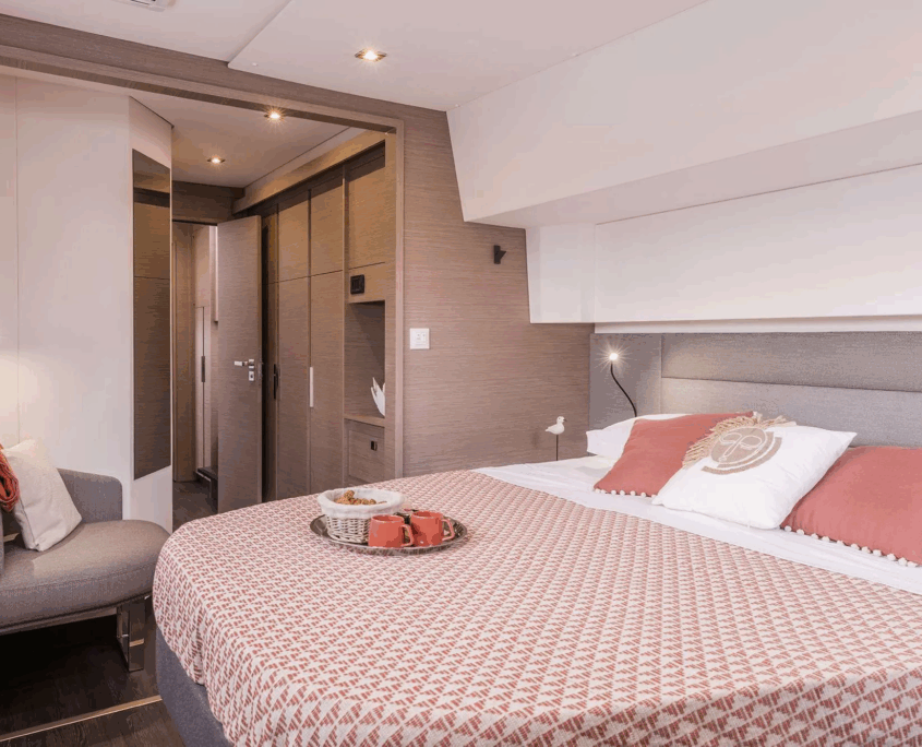 Fountaine Pajot Aura 51