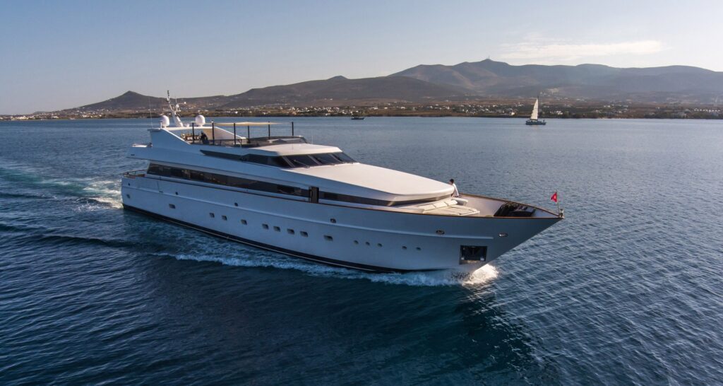 Superyacht by Cantieri di Pisa