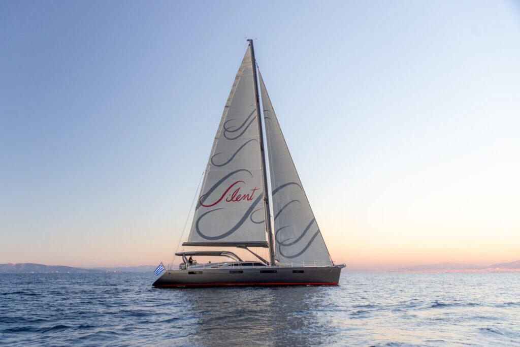 Admiral Sail Silent 76