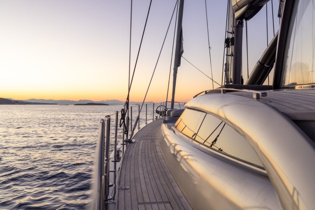 Admiral Sail Silent 76