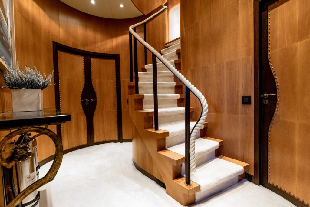 Superyacht by Cantieri di Pisa